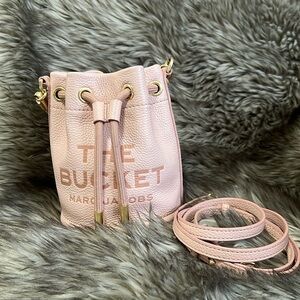 Marc Jacobs Bucket Bag Mini